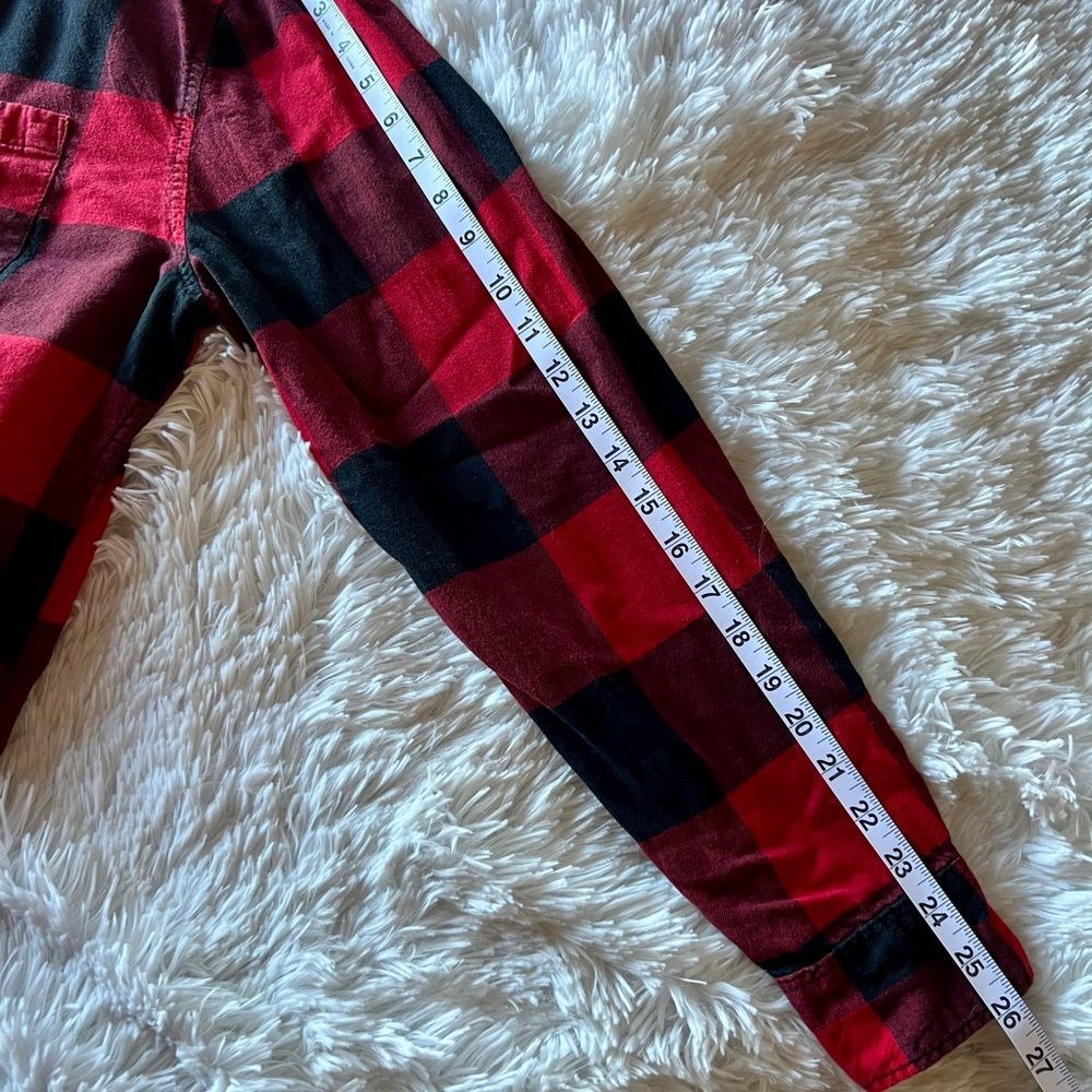 H&M Red and Black Buffalo Plaid Casual Button Down Shirt - Picture 5 of 12